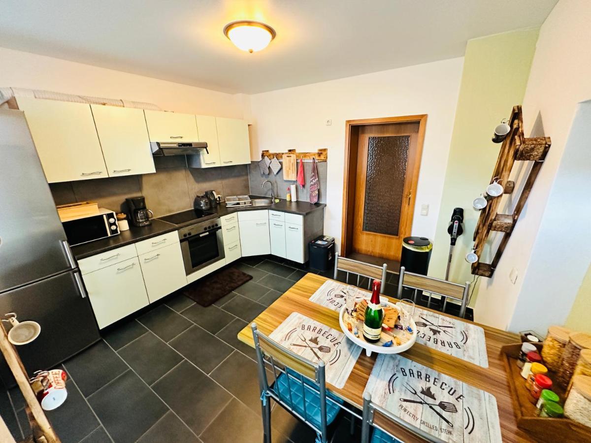 Gemuetliche Wohnung In Gruenhainichen Erzgebirge Grunhainichen Exteriör bild